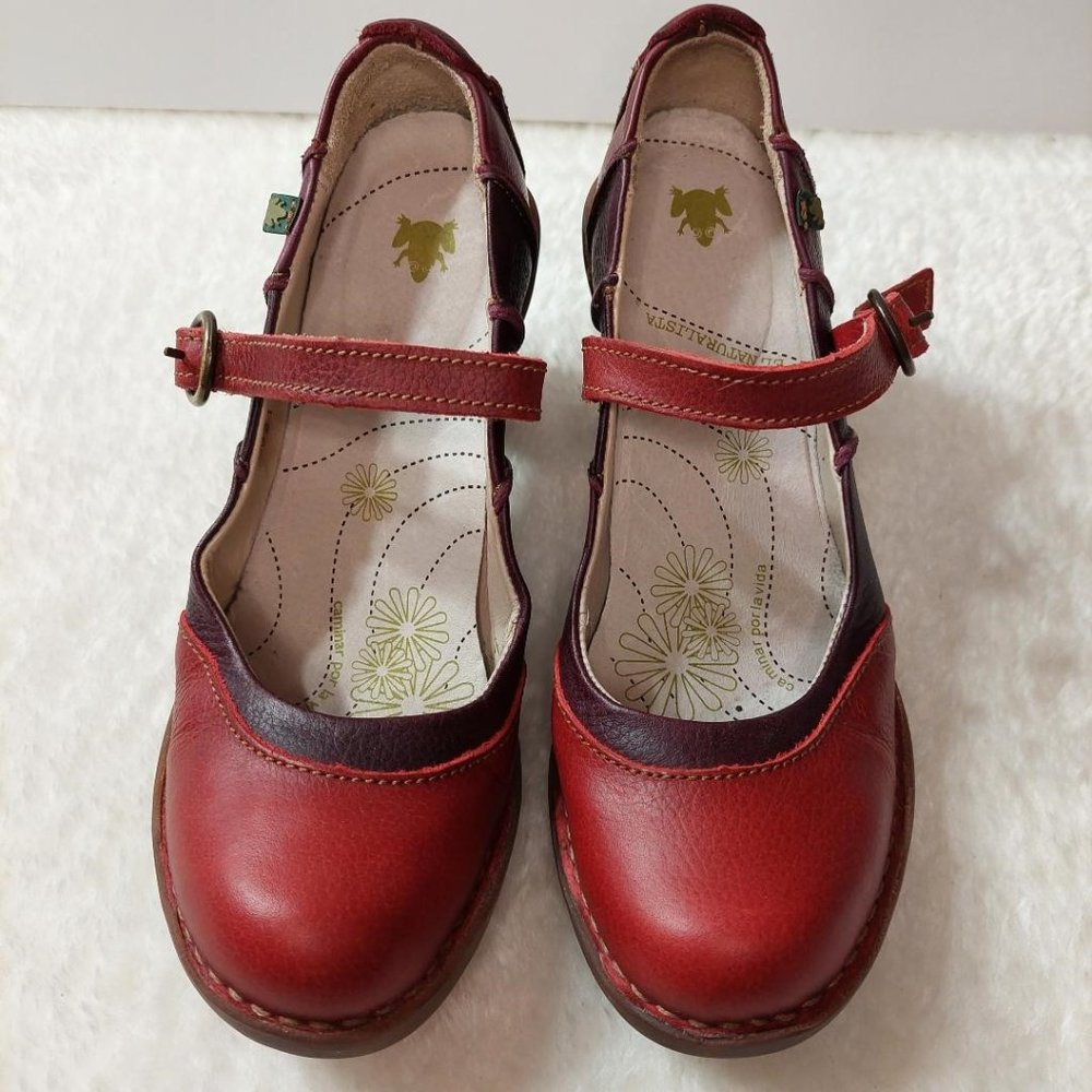 El Naturalista 37 Pumps Round Toe Block Heel Slingback Dark Red Leather - Size 7